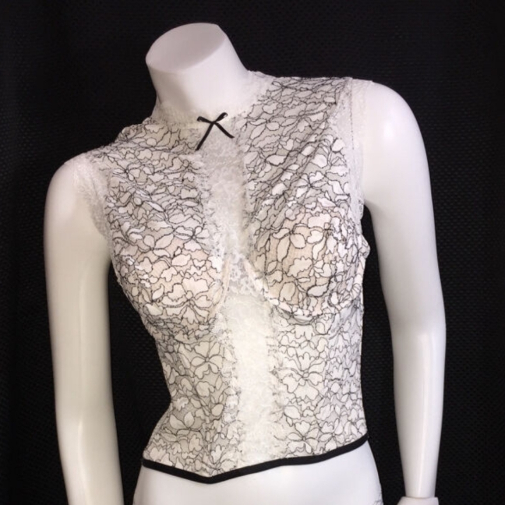 BNWT 34B Victoria's Secret corset top